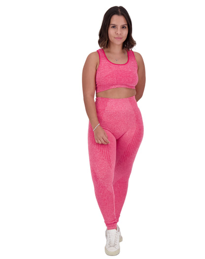 Conjunto deportivo de tres piezas estilo puntos