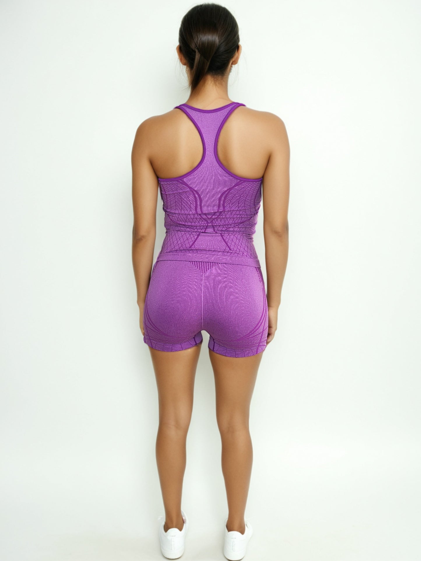 CONJUNTO TRAZADO SHORT + CAMISETA