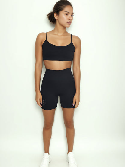 CONJUNTO PERFORADO SHORT + TOP TIRANTE