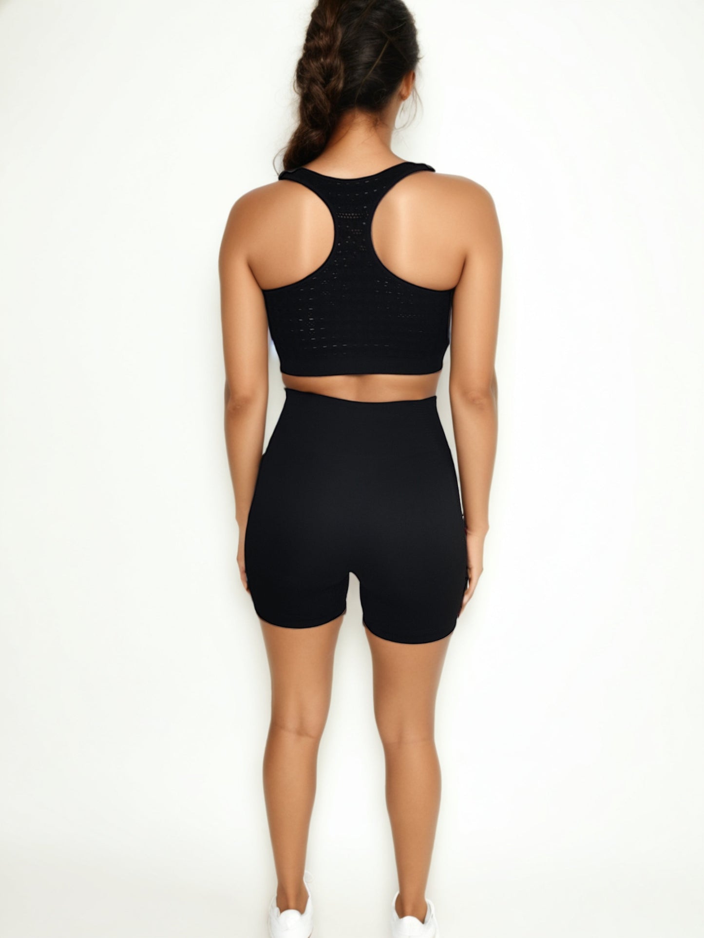 CONJUNTO PERFORADO SHORT + TOP OLIMPICO