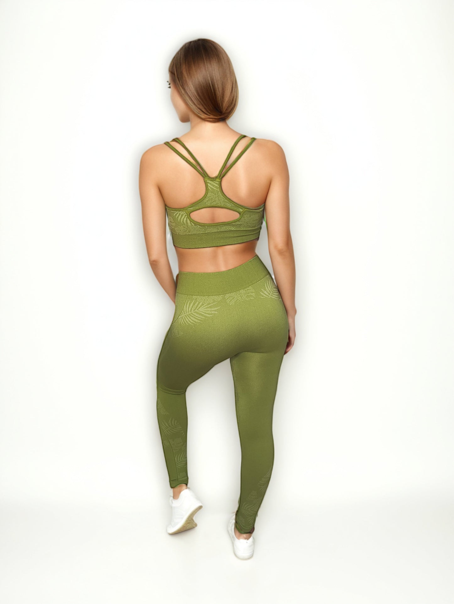 CONJUNTO CON DISEÑO DE FLORES LEGGING SIN PUSH UP + TOP CON ESCOTE