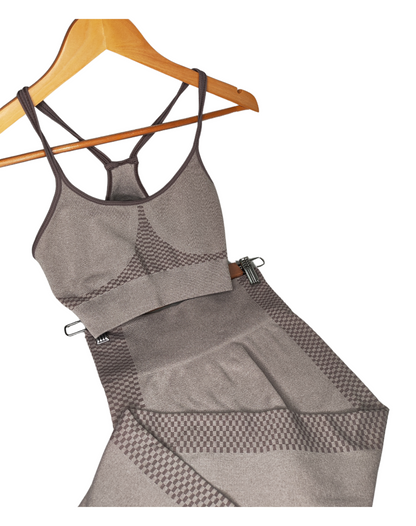 CONJUNTO LEGGING CUADROS + TOP OLIMPICO CON ESCOTE