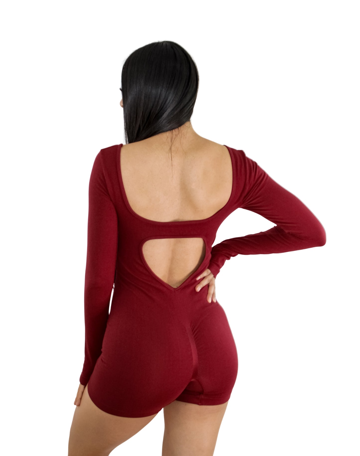 ENTERIZO SHORT DE MANGA LARGA CON ESCOTE EN ESPALDA
